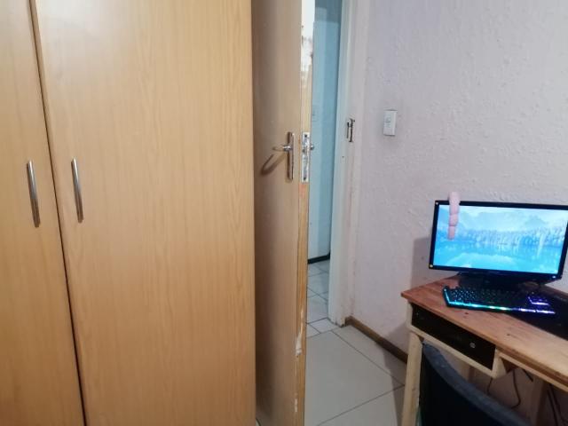 2 Bedroom Apartment / Flat For Sale in Amanzimtoti