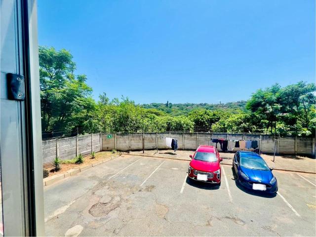 2 Bedroom Apartment / Flat For Sale in Amanzimtoti