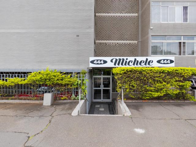2 Bedroom Apartment / Flat For Sale in Amanzimtoti