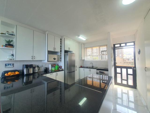 2 Bedroom Apartment / Flat For Sale in Amanzimtoti
