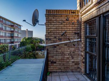 2 Bedroom Apartment / Flat For Sale in Amanzimtoti