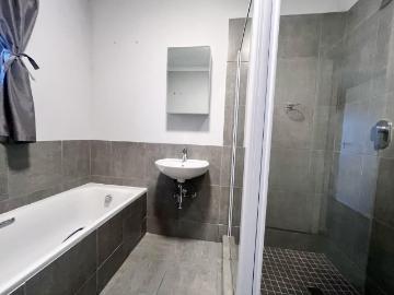 2 Bedroom Apartment / Flat For Sale in Amanzimtoti