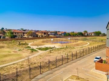 2 Bedroom Apartment / Flat For Sale in Amberfield