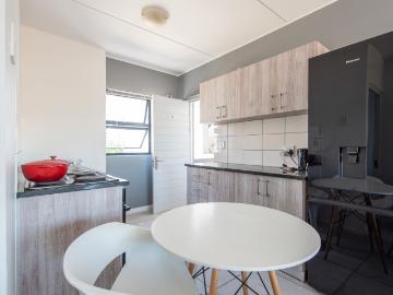 2 Bedroom Apartment / Flat For Sale in Aan de Wijnlanden