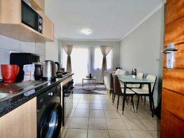 2 Bedroom Apartment / Flat For Sale in Alveda