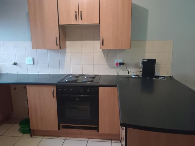 2 Bedroom Apartment / Flat For Sale in Albemarle Ext 1