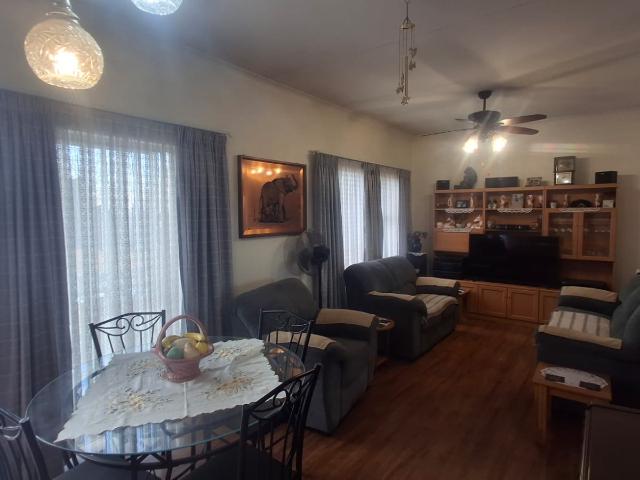 2 Bedroom Apartment / Flat For Sale in Albemarle