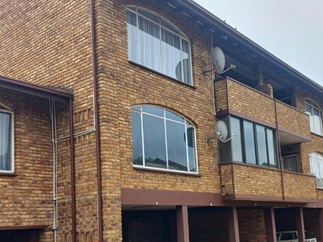 2 Bedroom Apartment / Flat For Sale in Albemarle