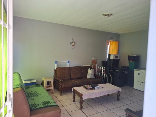 2 Bedroom Apartment / Flat For Sale in Alberton North