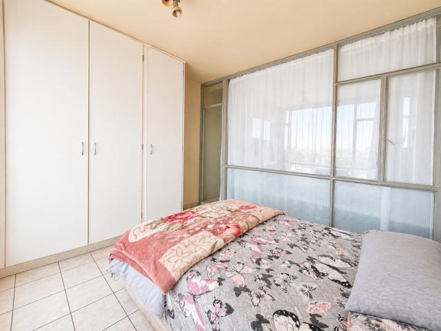 2 Bedroom Apartment / Flat For Sale in Alberton North