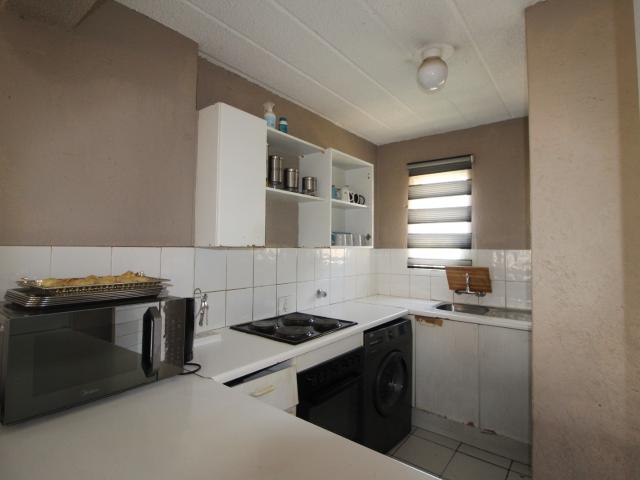 2 Bedroom Apartment / Flat For Sale in Allen's Nek