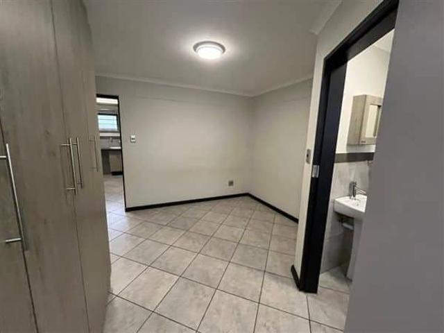 2 Bedroom Apartment / Flat For Sale in Arcadia