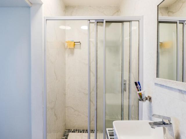 2 Bedroom Apartment / Flat For Sale in Athlone Park