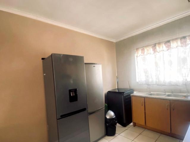2 Bedroom Apartment / Flat For Sale in Bo dorp