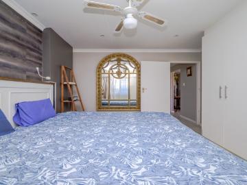 2 Bedroom Apartment / Flat For Sale in Ballito Central