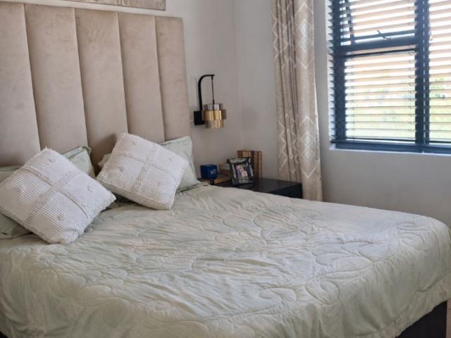 2 Bedroom Apartment / Flat For Sale in Ballito Central