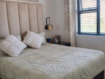 2 Bedroom Apartment / Flat For Sale in Ballito Central