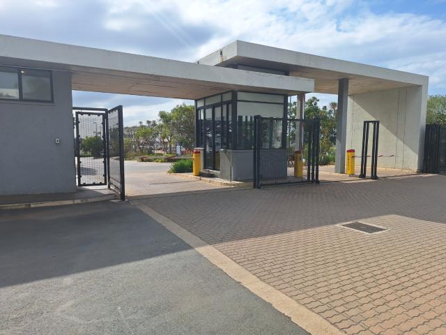 2 Bedroom Apartment / Flat For Sale in Ballito Central