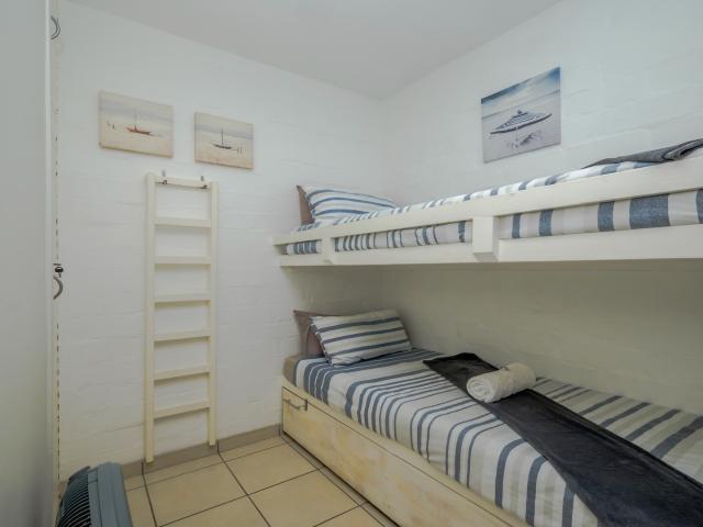 2 Bedroom Apartment / Flat For Sale in Ballito Central