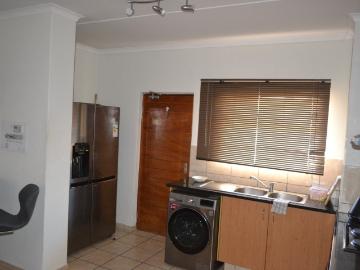 Apartment for sale in Barbeque Downs - Garden