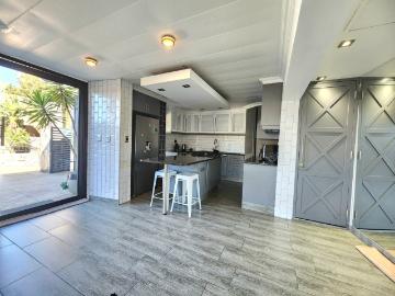 2 Bedroom Apartment / Flat For Sale in Bassonia