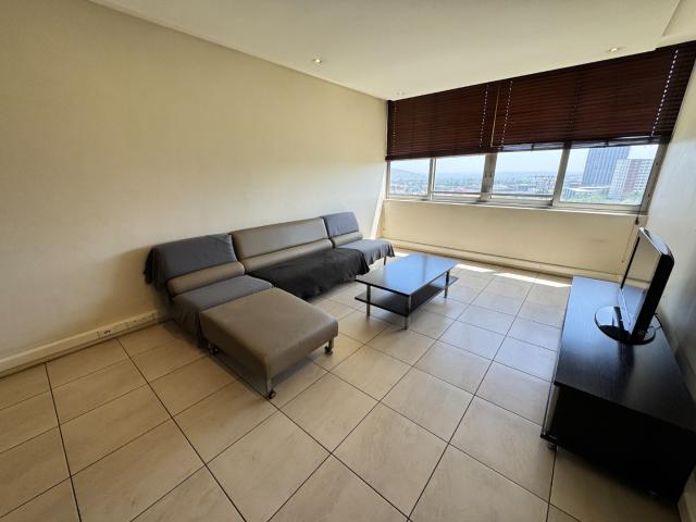 2 Bedroom Apartment / Flat For Sale in Bedford Gardens