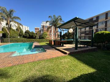 2 Bedroom Apartment / Flat For Sale in Bedford Gardens