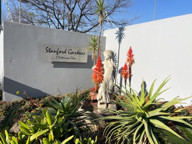2 Bedroom Apartment / Flat For Sale in Bedfordview