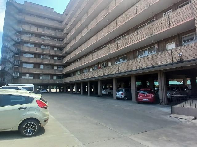 2 Bedroom Apartment / Flat For Sale in Benoni Central