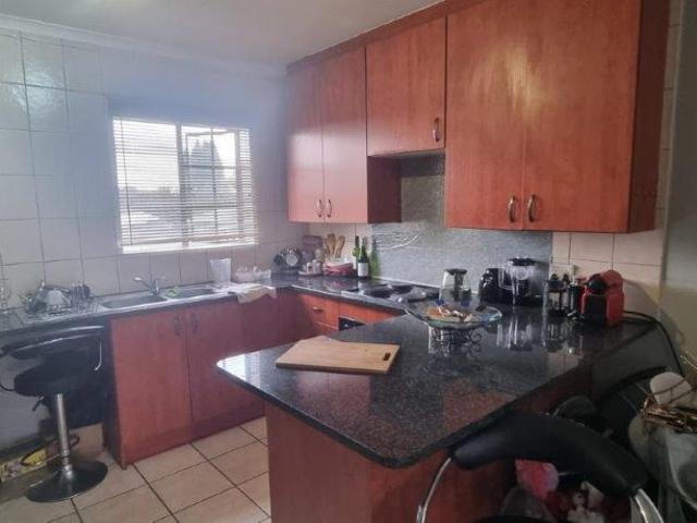 2 Bedroom Apartment / Flat For Sale in Birchleigh