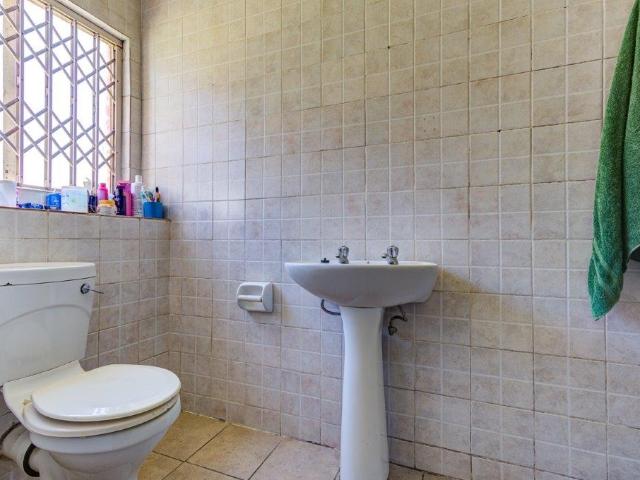 2 Bedroom Apartment / Flat For Sale in Birchleigh