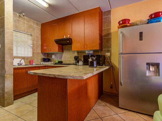 2 Bedroom Apartment / Flat For Sale in Birchleigh
