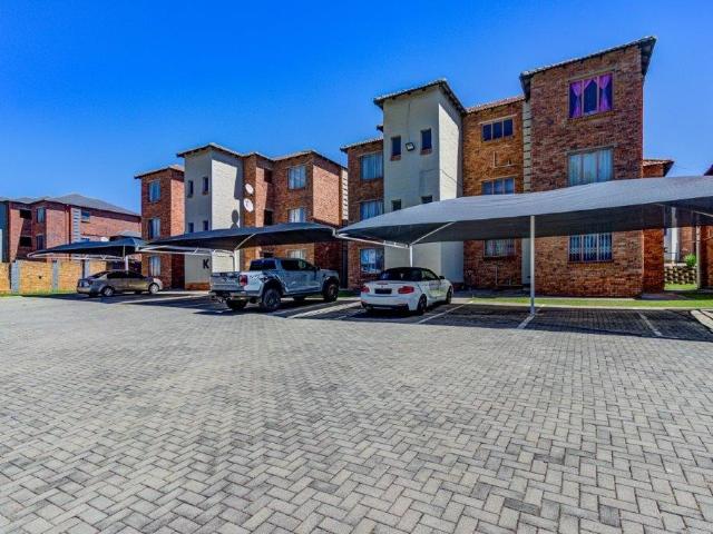 2 Bedroom Apartment / Flat For Sale in Birchleigh