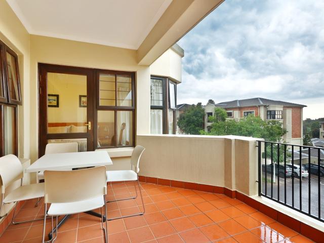2 Bedroom Apartment / Flat For Sale in Bryanston