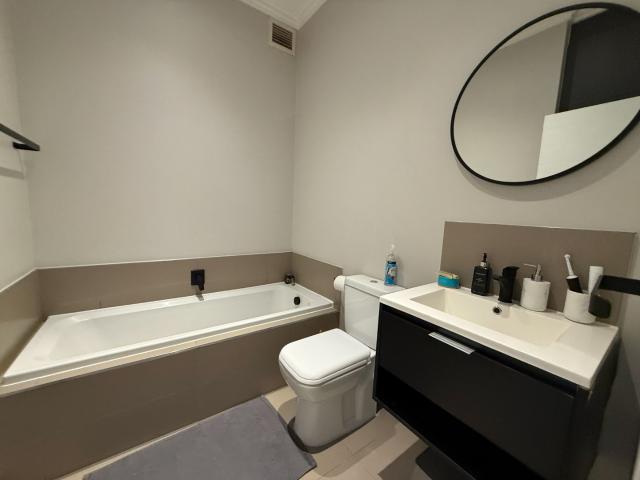2 Bedroom Apartment / Flat For Sale in Bryanston