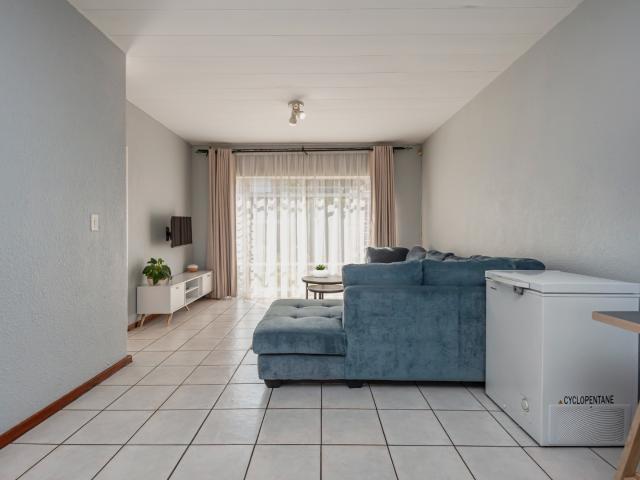 2 Bedroom Apartment / Flat For Sale in Brackendowns