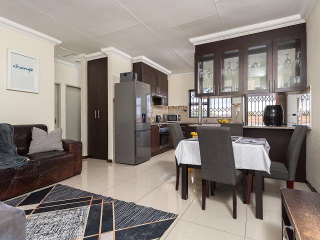 2 Bedroom Apartment / Flat For Sale in Brackendowns