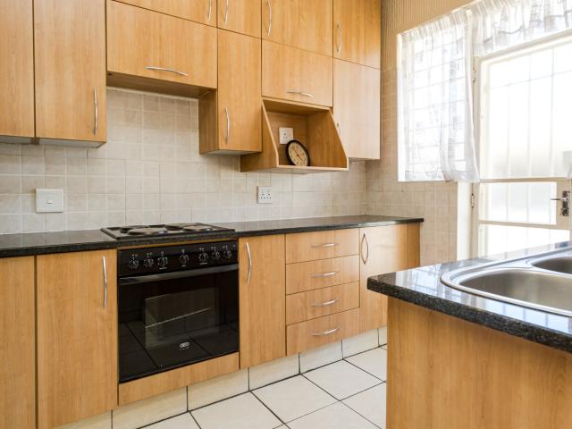 2 Bedroom Apartment / Flat For Sale in Bramley Park