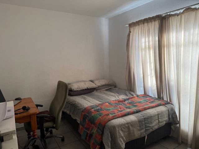 2 Bedroom Apartment / Flat For Sale in Brentwood Park