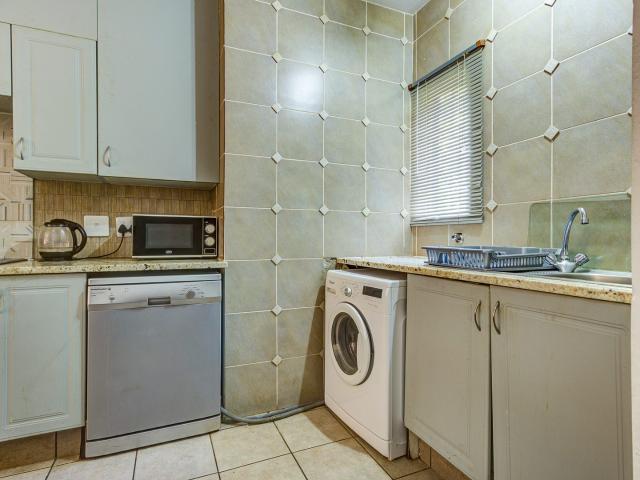 2 Bedroom Apartment / Flat For Sale in Brentwood Park