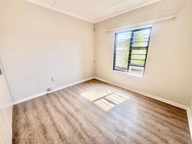 2 Bedroom Apartment / Flat For Sale in Brentwood Park