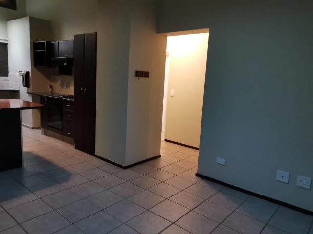 2 Bedroom Apartment / Flat For Sale in Brentwood Park