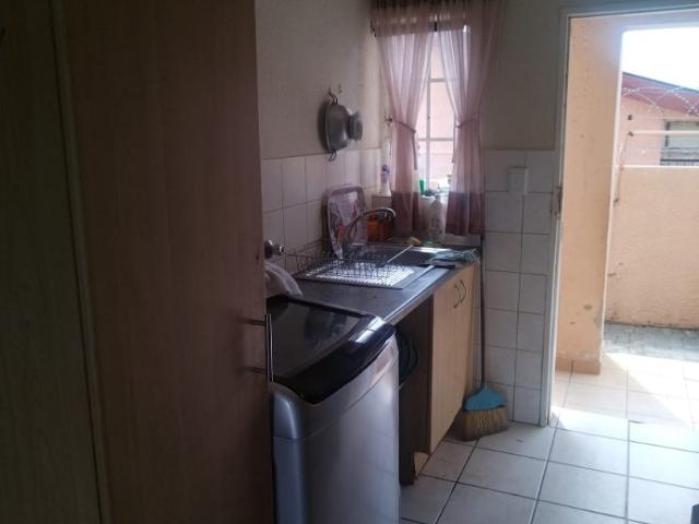 2 Bedroom Apartment / Flat For Sale in Burgershoop