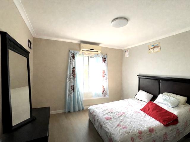 2 Bedroom Apartment / Flat For Sale in Burgundy Estate