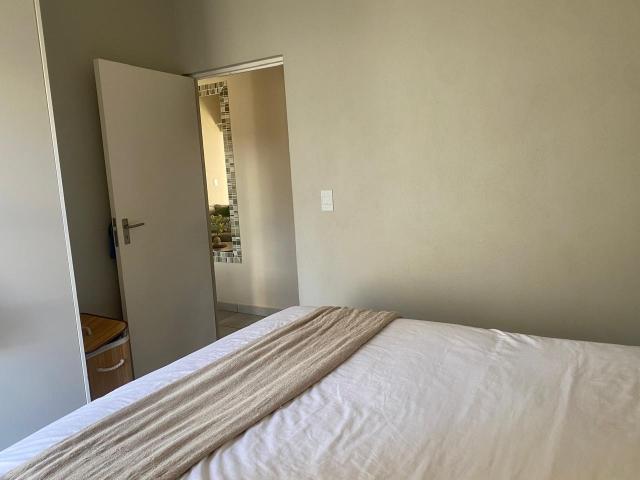 2 Bedroom Apartment / Flat For Sale in Glen Marais