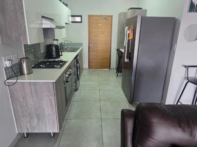 2 Bedroom Apartment / Flat For Sale in Glen Marais