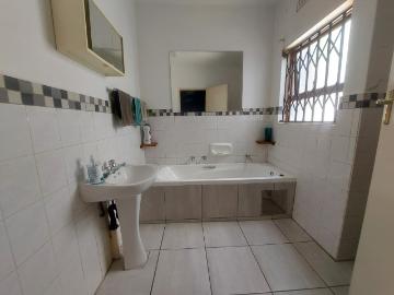 2 Bedroom Apartment / Flat For Sale in Glenvista