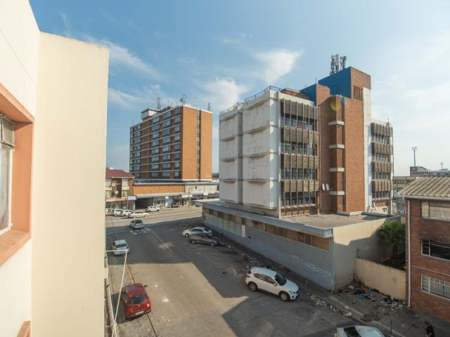 2 Bedroom Apartment / Flat For Sale in Gqeberha Central