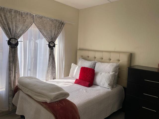 2 Bedroom Apartment / Flat For Sale in Grand Central