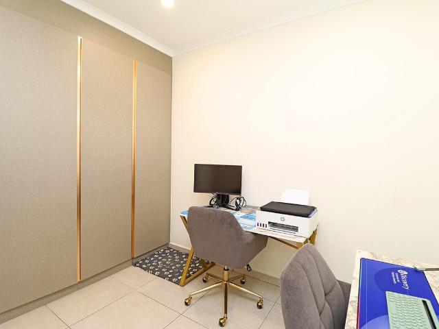 2 Bedroom Apartment / Flat For Sale in Greenstone Hill